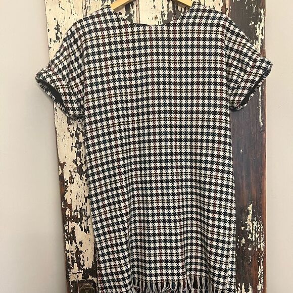 Zara women’s Houndstooth Tweed Fringe w rolled sleeves and zip back Size XS. - Picture 1 of 8